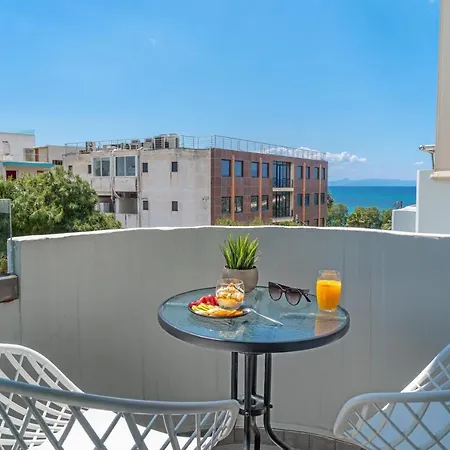 Ξενοδοχείο Maison 66, Riviera 3*