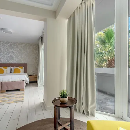 Maison 66, Riviera 3* Athens