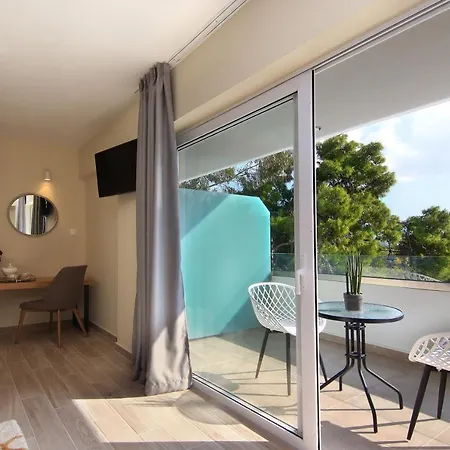 Ξενοδοχείο Maison 66, Riviera 3*