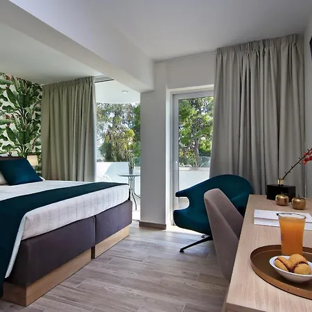 Maison 66, Riviera Hotel