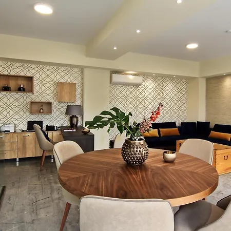 Ξενοδοχείο Maison 66, Riviera 3*